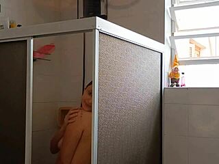 Getting to know the hot ass of the married woman in a casual encounter.