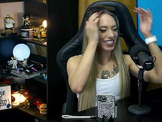 Ruan Treats Bianca Demarchi Sensually, What Would You Do?