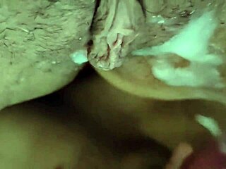 Meu Marido Corno Me Deu De Presente De Natal Um Garoto De Programa Para Me Fude E No Final O Corno Do Meu Marido Comeu Tudo A Porra Do Prostituto