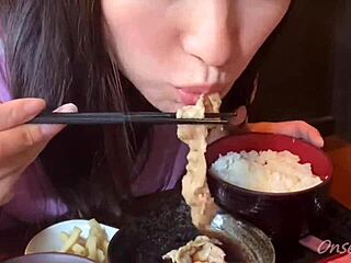 Sakura Enjoys Hot Springs With Nacchi