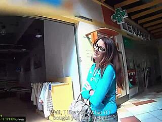 Shy Teen Girl Masturbates in the Mall 😳