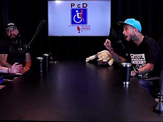 Wow, They Made A Video Peeing Hand In Hand, Squirted Wildly, Entered Porn For Love Of Sex Without Jealousy!