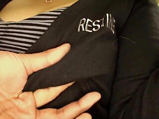 Sexy Asian homemade porn with lots of moaning