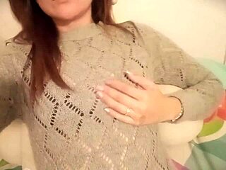 Mexican stepsister Milet accidentally sends sexual video.