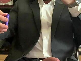 i uh, watch jason collins smokin a cigar while he's got that boner goin on...