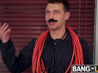 Arietta's Perfect Pink Pussy Gets Licked