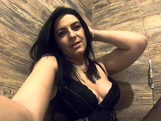 Milfycalla, Play With Pee Compilation?