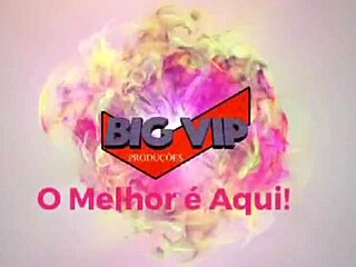 Oh yeah, I'm cheating on my husband at the motel with this sexy latina milf flashing her big pussy