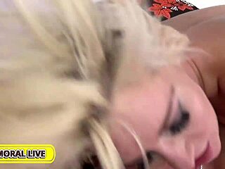 Porno Dan Stretches Sienna Day's Gaping Holes with Throbbing Cock in Intense Squirting Action