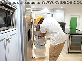 i called the pest control guy but ended up getting my pussy licked and creampied in interracial action