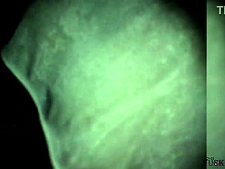 Vecina Invita A Ver Porno Y Da Sentones En Cama Con Apretado Culo Mexicano