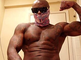 Discover Hallelujah Johnson in a unique solo session, tall muscular bodybuilder shares intriguing content for channel subscription at 1.99