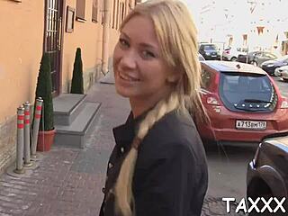 She was giving a deep throat job during the webcam session, turning it into a hot mature casting reality.