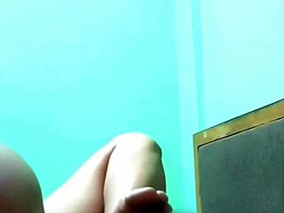 indian beautiful girl gets fucked hard by stepbrother in homemade quickie 😏🍆