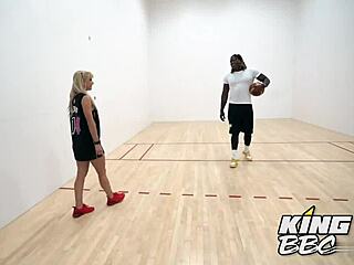 Hey, check out America's top cuck wife, BBC slut Cassie Bender, riding that big black cock like crazy in Florida!