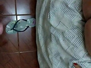 so this tattooed travesti hooks up with a hot blond guy for some casual fun, describing their steamy encounter in everyday terms