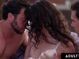 Natural titty nympho Victoria Voxxx gets double drilled in rough full scene