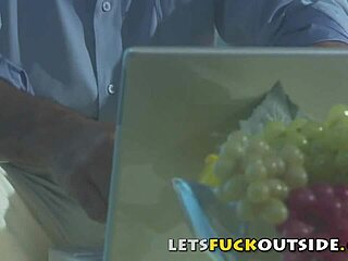 i wanna fuck outside, like this country couple banging in public with that monster cock