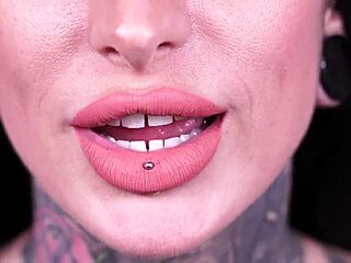 Payton Preslee and Danny Mountain get wild in boxing 😈💦