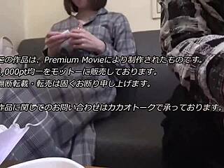 Amateur Babe in Uncensored Jav Japanese Asian Action