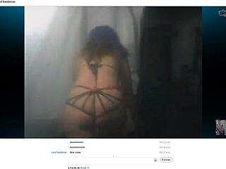 Carol Banderas shines as beautiful Mexican in engaging webcam chat session