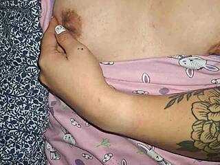 La Mujer De Mi Tío Me Mando Esto Mientras Yo Estaba En El Cuarto De Al Lado