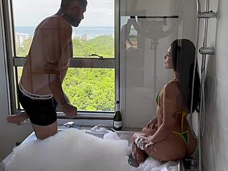 uma turista perfeita na jacuzzi - sunset fucking cowgirl 😍🔥