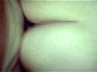 This amateur MILF gets her shaved pussy pounded so good 😏