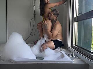 uma turista perfeita na jacuzzi - sunset fucking cowgirl 😍🔥