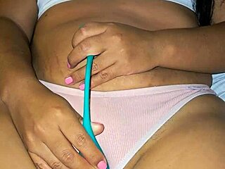 Vispón latina esposa close to wet and wild 😏💦