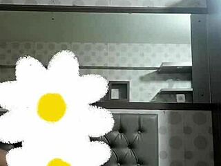 Selingkuh Sama Ibu Sambung Di Kamar Koss