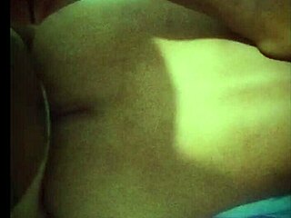 Amateur couple enjoys dominant play