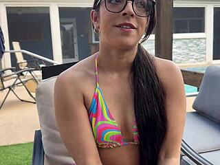 Whoa, can you handle outdoor pounding with this thick Latina beauty in glasses?