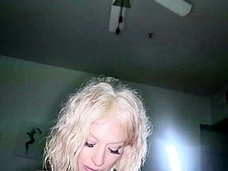 Neighbor Visits For Dildo Play While Boyfriend Works