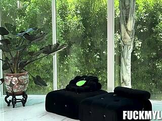 hey new nympho milf jayne doh, ready to shoot your first porn with donnie rock?