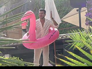 French slut starts by sucking black waiter before calling boyfriend for more intense group action