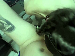 Hey, please sir let me come in this ego-view with spanking and squirting submission 😈