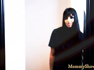 Alluring bigtits milf in stockings tribbing and orally pleasuring adorable teen in classy lesbian encounter