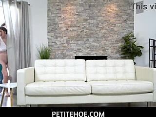 Hey petite teen, can you squirt like that for your neighbor again?