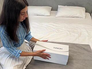 I Received a Powerful Cumshot from My New Toy Svakom Alex Neo 2 Outdoors