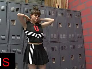 i love how black male with big dick fucks brunette girl in gym with riding and doggystyle