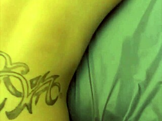 Slim thick hooker sucking and fucking her client at a friend's house, taking that hot cum load on her big ass 😈🍑