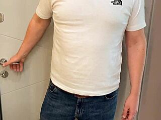 Friend's Mom Enjoys Intense Time with Russian Amateur