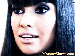 Alluring bigtits milf in stockings tribbing and orally pleasuring adorable teen in classy lesbian encounter