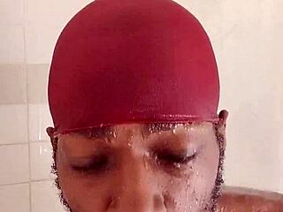 Pretty cute amateur brunette roommate from usa kisses mature lover in passionate workout session