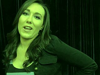 watch sinn sage strip lingerie to tease her wet pussy and big ass 😘🍑💦