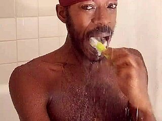 Pretty cute amateur brunette roommate from usa kisses mature lover in passionate workout session