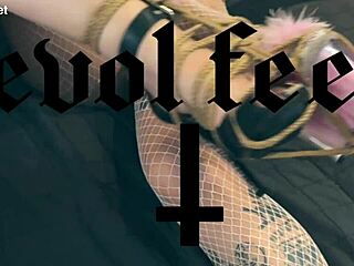 hey, time for a bondage session with foot worship, licking those toes and deepthroating while bound as a submissive slave