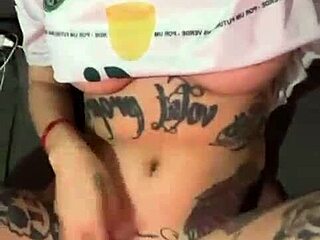 Why is this naughty Palmeirense showing off her wet pussy in solo piercing display?