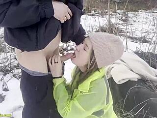 My horny girlfriend rides big cock rough outdoors in snow with deepthroat and cumshot 😈🍆💦